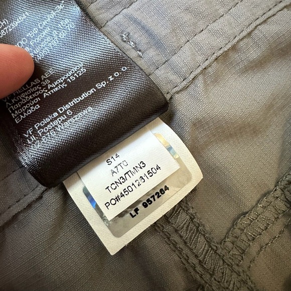 THE NORTH FACE Outdoor Utility Shorts w Drawstring / Stow Pocket in Gray - Picture 9 of 10